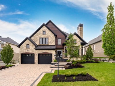 Luxury estate at 199 Rue des Français, Mont-Saint-Hilaire, QC — photo 2