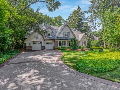 Luxury estate at 190 Donnelly Drive, Mississauga, ON — photo 1