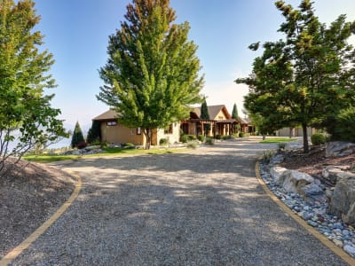 Luxury estate at 105 Timberline Road, Kelowna, BC — photo 2