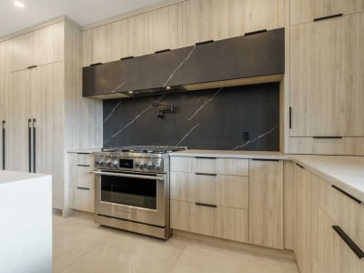 Luxury estate at 142 Blair Lane, Hamilton — photo 2