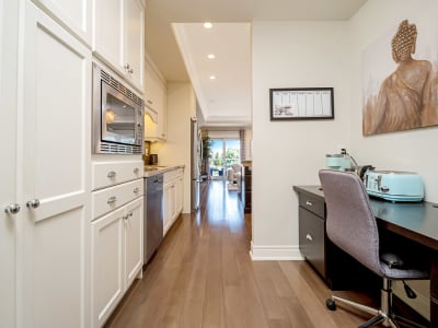 Luxury estate at 19 Lake Street unit 18, Grimsby, ON — photo 13