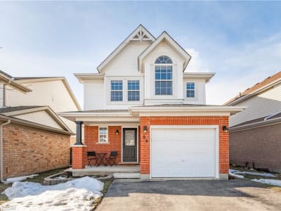 Luxury estate at 84 Southcreek Trail, Guelph — photo 1