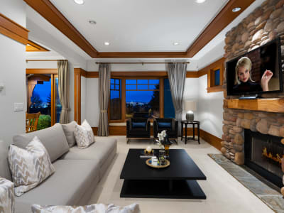 Luxury estate at 707 Eyremount Drive, West Vancouver — photo 4