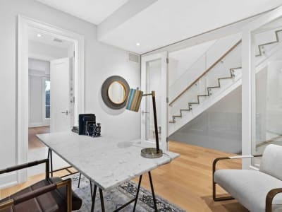 Luxury estate at 132A Balmoral Avenue, Toronto — photo 17