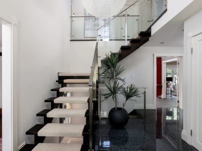 Luxury estate at 262 Mary St, Oakville, ON — photo 3