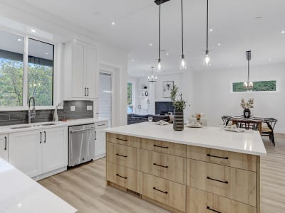 Luxury estate at 11018 243B Street, Maple Ridge, BC — photo 18