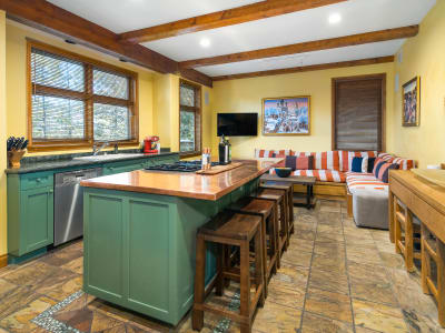Luxury estate at 4914 Horstman Lane, Whistler, BC — photo 9