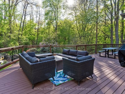 Luxury estate at 18 Elder Crescent, Hamilton, ON — photo 11