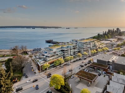 Luxury estate at 1355 Bellevue Avenue, West Vancouver, BC — photo 2