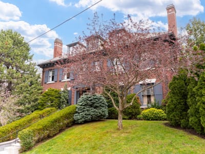 Luxury estate at 5 Undercliffe Avenue, Hamilton, ON — photo 3