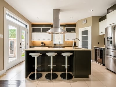 Luxury estate at 199 Rue des Français, Mont-Saint-Hilaire, QC — photo 7