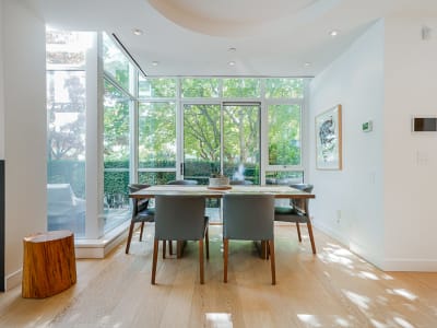 Luxury estate at 403 Beach Crescent, Vancouver, BC — photo 7