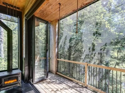 Luxury estate at 83 All. Verte, Eastman, QC — photo 12