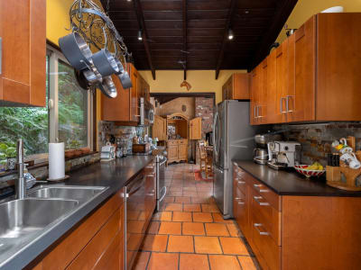 Luxury estate at 315 Bayview Road, Lions Bay, BC — photo 18