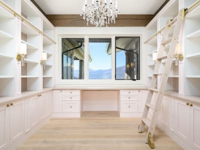 Luxury estate at 8399 Bench Row Road, Vernon, BC — photo 8