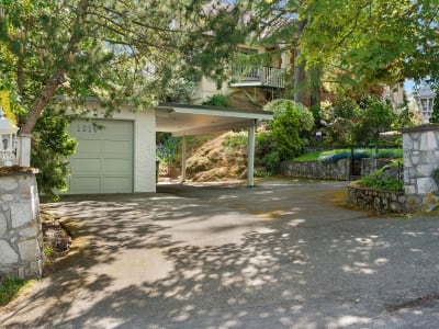 Luxury estate at 1019 Terrace Avenue, Victoria, BC — photo 41