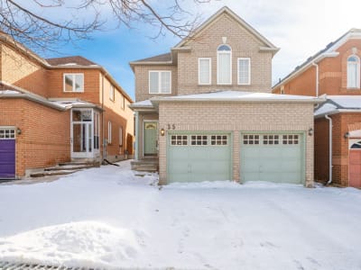 Luxury estate at 35 Formosa Drive, Richmond Hill, ON — photo 1