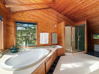 Luxury estate at 1019 Terrace Avenue, Victoria, BC — photo 34