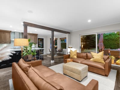 Luxury estate at 13877 32 Avenue, Surrey, BC — photo 15