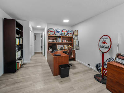 Luxury estate at 5011 Viceroy Drive Northwest, Calgary, AB — photo 11