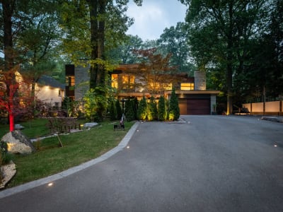 Luxury estate at 123 Kenollie Avenue, Mississauga, ON — photo 2