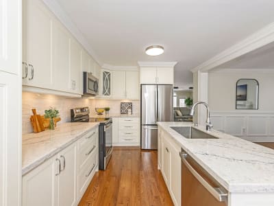 Luxury estate at 84 Sproule Drive, Barrie, ON — photo 5