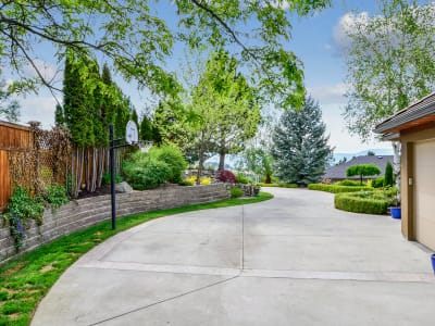 Luxury estate at 1849 Canyon Falls Court, Kelowna — photo 23