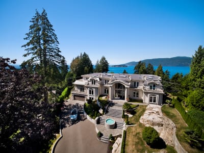 Luxury estate at West Vancouver — photo 14