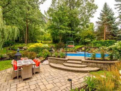 Luxury estate at 524 Rue des Falaises, Mont-Saint-Hilaire, QC — photo 33