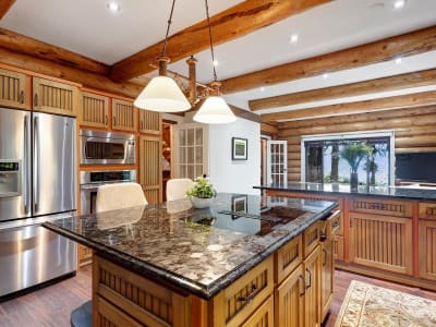 Luxury estate at 325 Bayview Road, Lions Bay, BC — photo 9