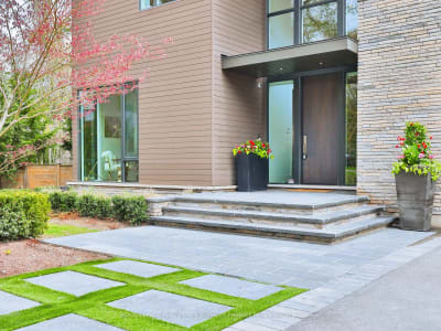 Luxury estate at 1102 Crestview Street, Oakville, ON — photo 3