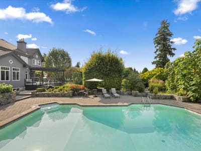 Luxury estate at 16505 26 Avenue, Surrey, BC — photo 9