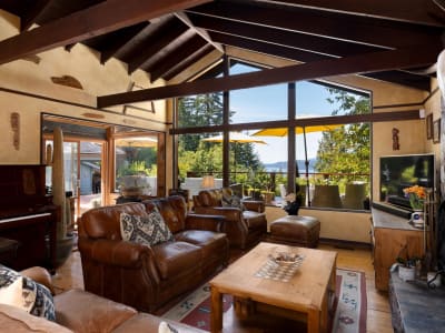 Luxury estate at 315 Bayview Road, Lions Bay, BC — photo 8