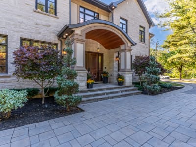 Luxury estate at 126 McGregor Crescent, Ancaster, ON — photo 5