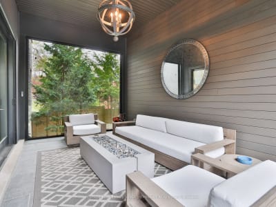 Luxury estate at 1102 Crestview Street, Oakville, ON — photo 16