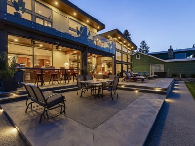 Luxury estate at 704 Stonor Street, Summerland, BC — photo 4