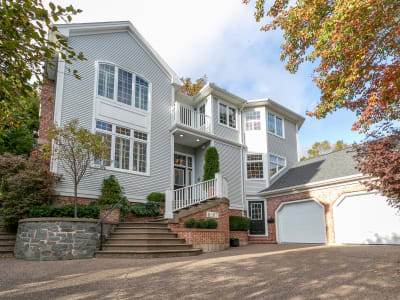 Luxury estate at 6207 Regina Terrace, Halifax, NS — photo 1