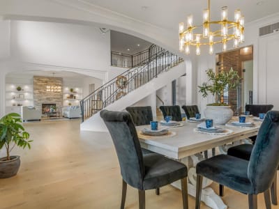 Luxury estate at 16927 40 Avenue, Surrey, BC — photo 9