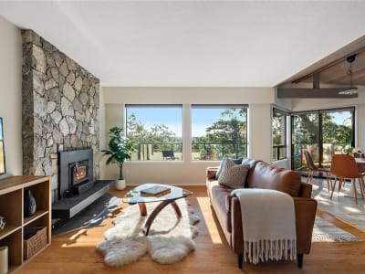 Luxury estate at 4101 Mariposa Heights, Victoria, BC — photo 7
