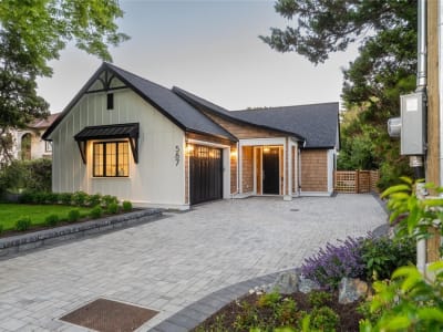 Luxury estate at 587 Oliver Street, Victoria, BC — photo 3