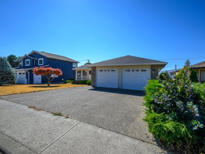 Luxury estate at 3912 Cascade Drive, Vernon, BC — photo 4