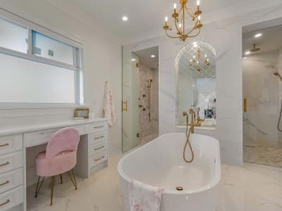 Luxury estate at 16927 40 Avenue, Surrey, BC — photo 19