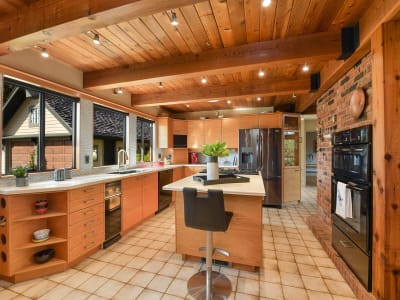 Luxury estate at 4740 Beaverdale Road, Victoria, BC — photo 42