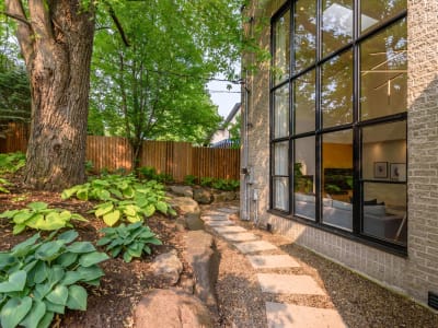 Luxury estate at 2021 Rue des Saules, St-Bruno-de-Montarville, QC — photo 22
