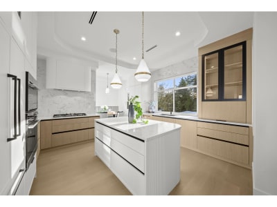 Luxury estate at 16038 9a Ave, Surrey, BC — photo 10