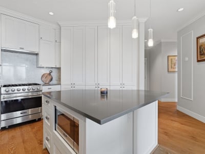 Luxury estate at PH512 - 14855 Thrift Avenue, White Rock, BC — photo 15