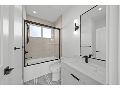 Luxury estate at 16038 9a Ave, Surrey, BC — photo 14