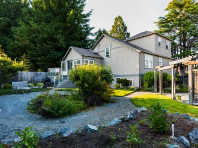 Luxury estate at 2741 Dufferin Avenue, Victoria, BC — photo 24