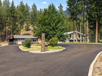 Luxury estate at 5090 Mackinnon Road, Peachland, BC — photo 15
