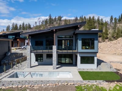 Luxury estate at 189 Wildsong Crescent, Vernon, BC — photo 2